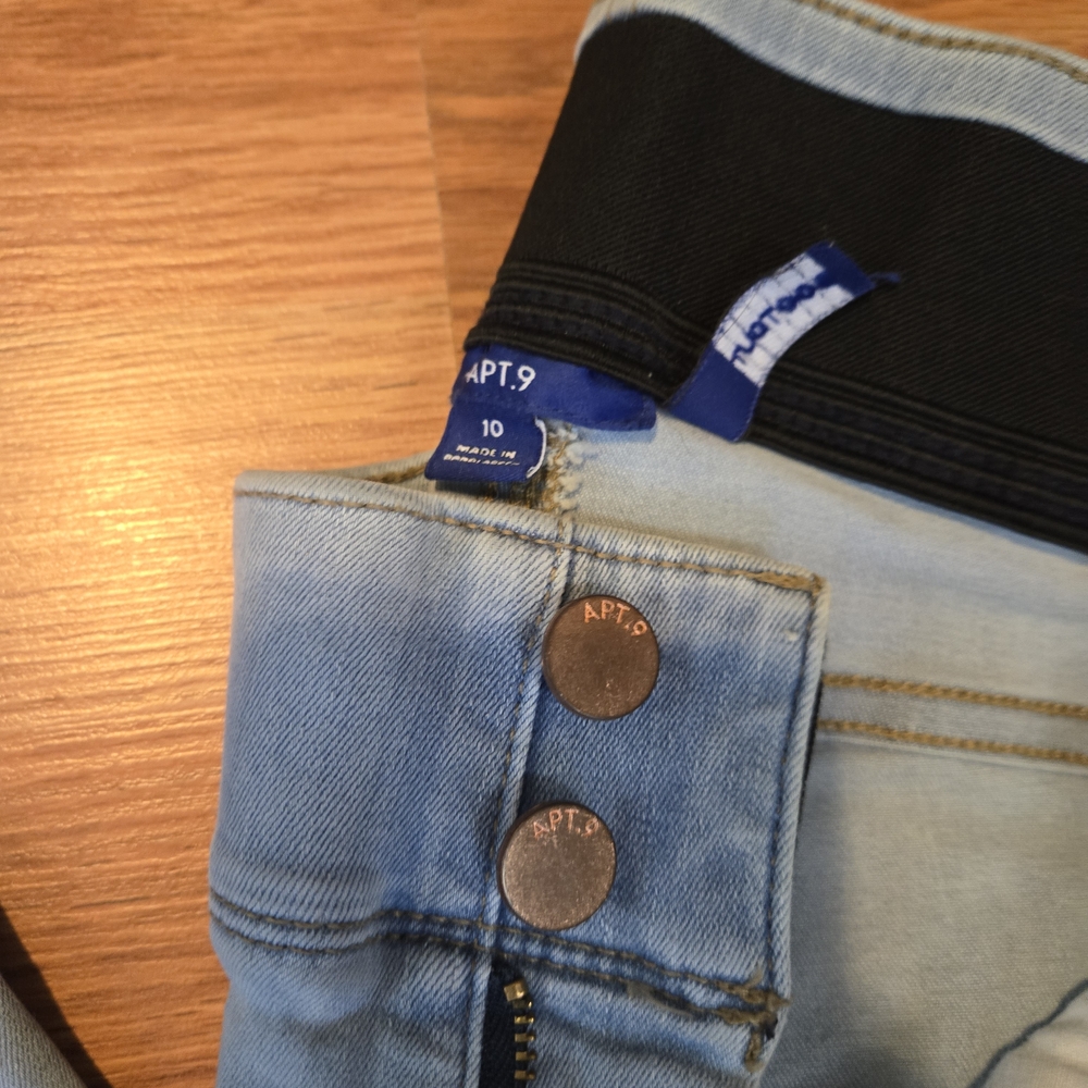 Apt. 9 Light Blue Women's Skinny Jeans - Picture 5 of 5